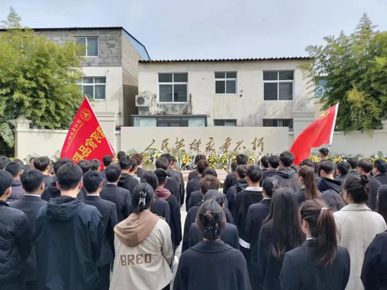 清明節(jié)祭掃活動23-04-06-3.jpg